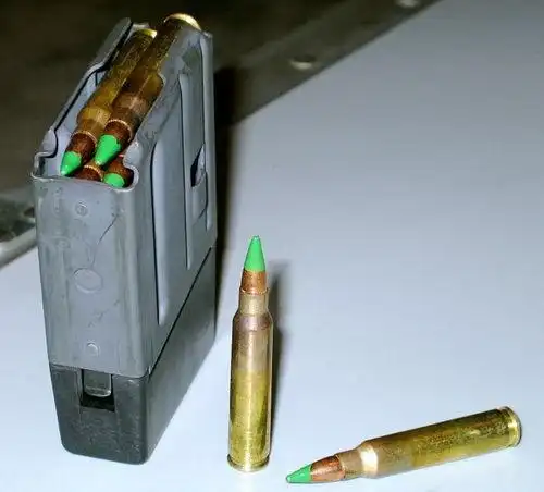 5.56毫米的ss109弹,绿头是曳光弹的意思