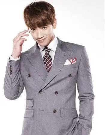 《回来吧大叔》由rain,金吝劝,金秀路,吴涟序,李珉廷及李荷妮主演