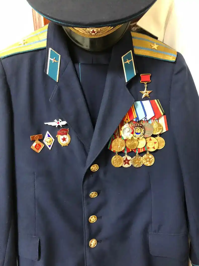 苏联空军技术军官礼服(已出纪念)苏联m69条例空军技术少校礼 - 抖音