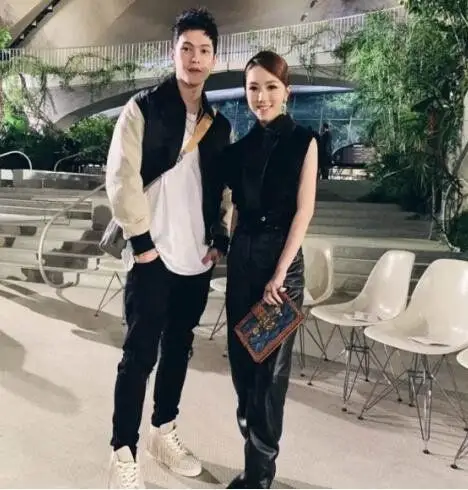 邓紫棋29岁生日罕见秀恩爱,与男友情侣装出镜,两人超甜对视引粉丝催婚