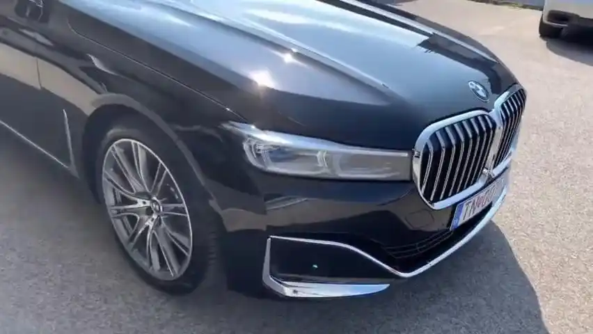 2020款宝马全新7系到店实拍