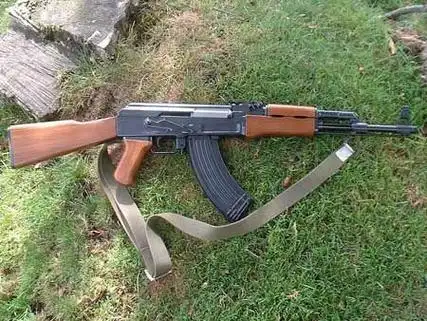 ak-47自动步枪