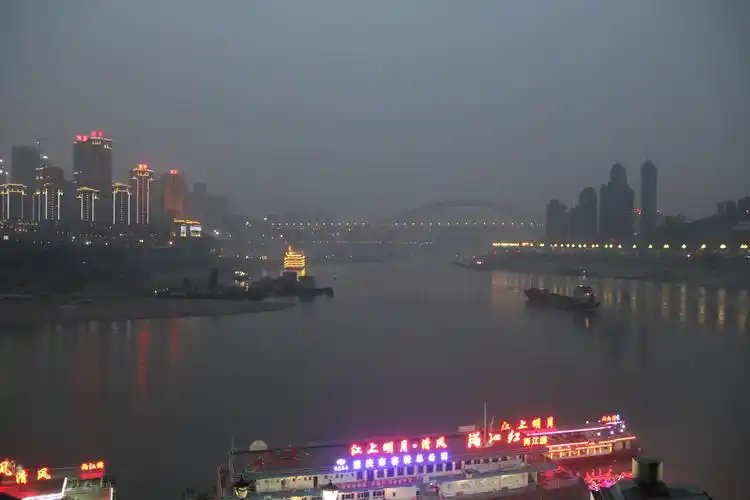 2019朝天门广场_旅游攻略_门票_地址_游记点评,重庆旅游景点推荐 - 去