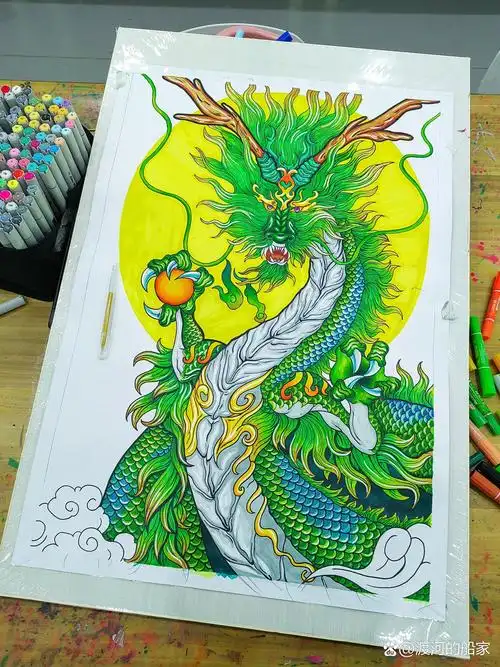 四大神兽青龙 中国四大神兽之青龙居东方位 对开大尺寸马克笔绘画