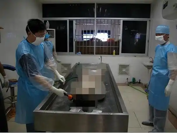 03年湖南一女教师惨死6次尸检5处疑点结论特殊性方式导致