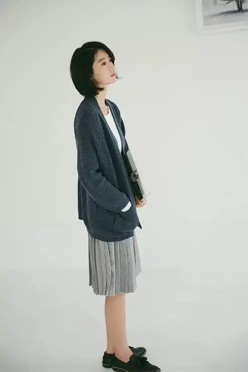 秋天穿衣搭配:开衫毛衣外套要这么穿才好看!