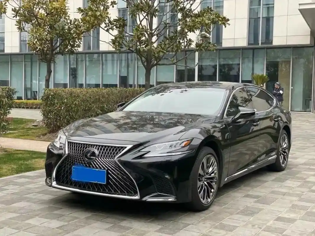 2018年10月 雷克萨斯ls500h.2018年10月 雷 - 抖音