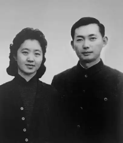 一2021年9月11日),北京市梅兰芳艺术基金会原顾问,梅葆玖的夫人.