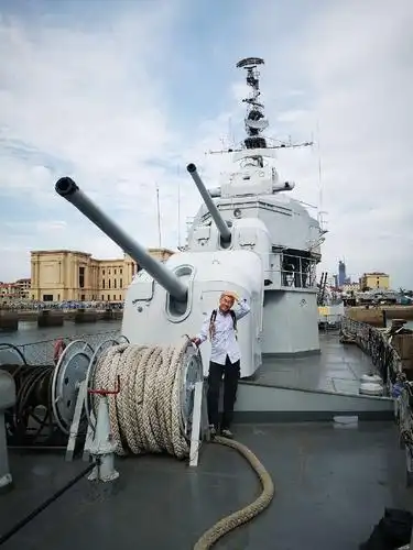 1969年5月,鞍山级驱逐舰开始进行改装,拆除原有的鱼雷发射系统,装上