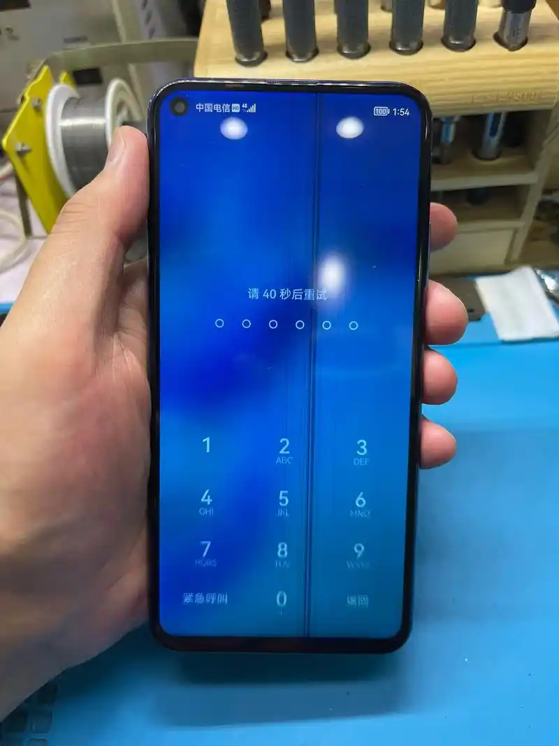 荣耀 20 爆屏屏幕出条纹 更换屏幕总成 完美修复[庆祝][ - 抖音