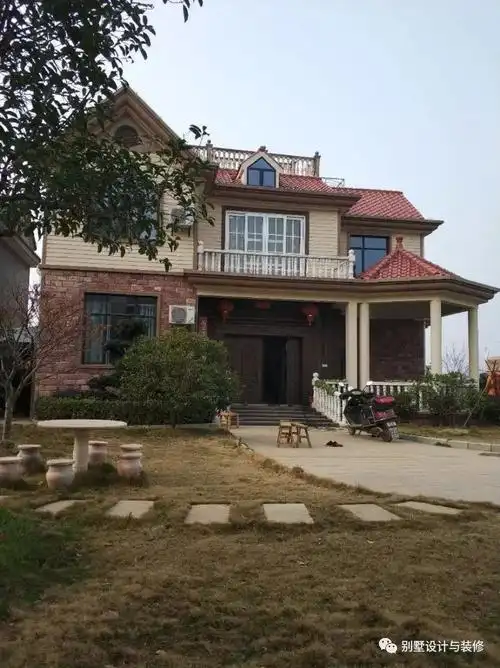 实拍2套中西合璧别墅,农村自建房也能高大上!