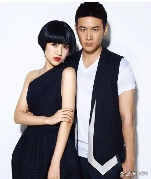 陆毅娶了鲍蕾郭京飞娶了鲍莉身为连襟他们差距有多大