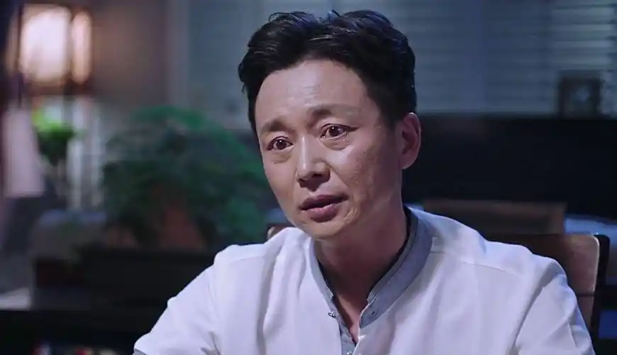 刘奕君:封10年,龙套20年,他的结局早已注定_工作_时候_宋佳