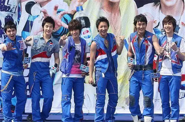 那些年我们追过的可乐代言人大家简直就是葬爱家族的代表