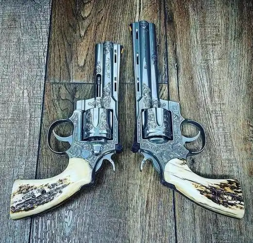 枪坛经典,柯尔特