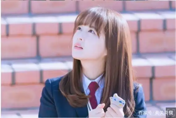 韩剧《灭亡》朴宝英x徐仁国,校服双人照公开