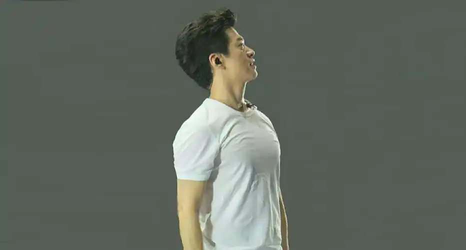 高能预警!男神李健之西装杀