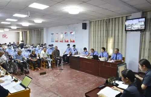 菏泽郝全芝郝洪领刘俊合骆留进等21人被公开审理