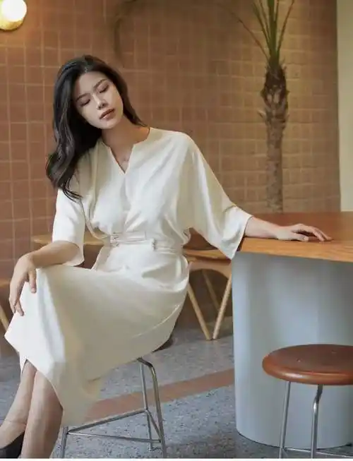 拥有一份自己的兴趣爱好,知道自己想要什么,并为之努力.有品位