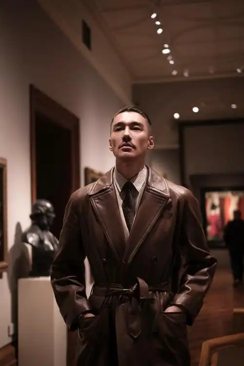 胡兵出席伦敦时装周秀场 英国肖像馆里的儒雅民国风|秋冬|模特|上海