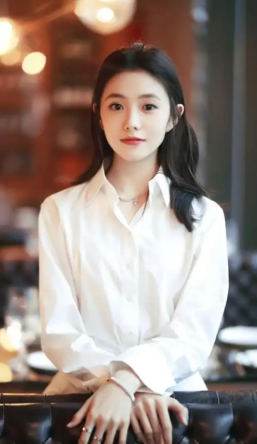 影视演员刘浩存,清纯可人!