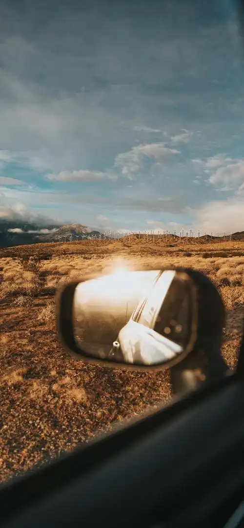 车窗外的风景摄影高清手机壁纸