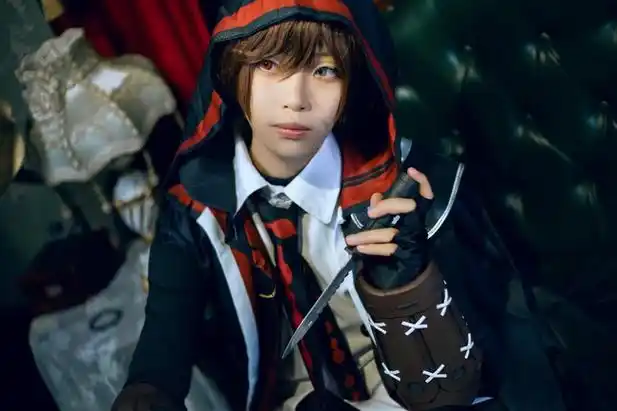 第五人格佣兵61猎犬cos正片喜劳k