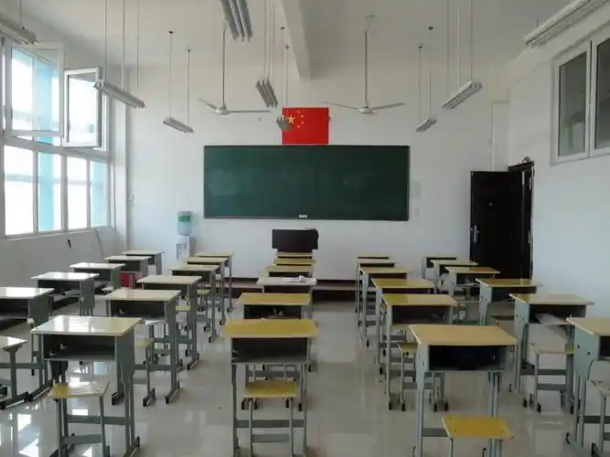 新版pep小学英语四年级下册unit1myschoolaletslearn课件