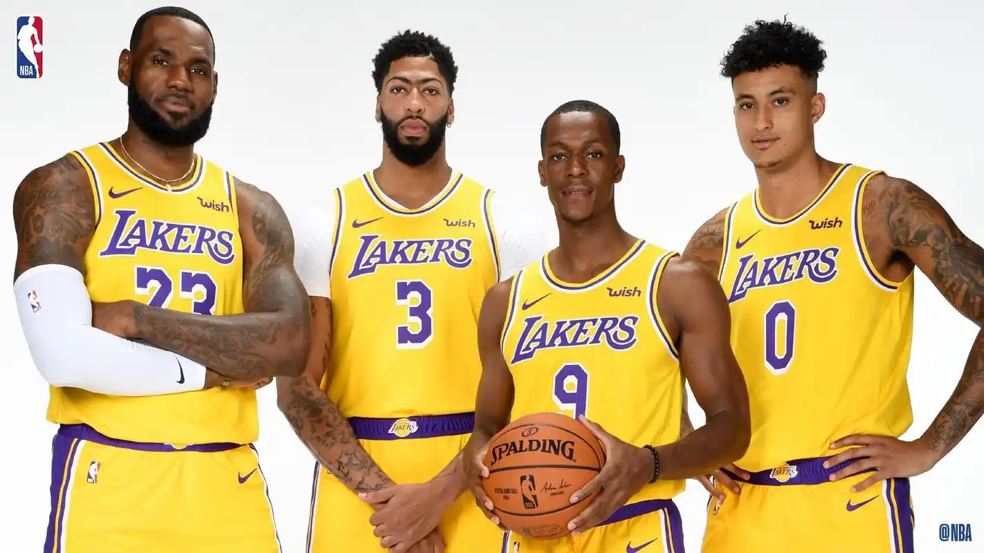 湖人队三大喜讯霍华德加练浓眉伤情终有结果轮换或添2奇兵