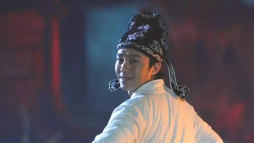 1994年周星驰花6000万拍摄此片上映时却被讽为文化垃圾