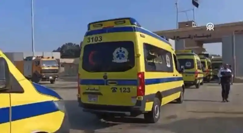 大约 81 名受伤的巴勒斯坦人将使用埃及救护车运送到加沙以外的地方.