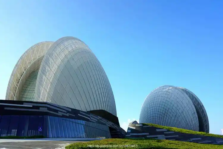 日月贝珠海大剧院