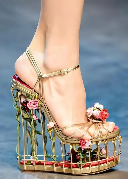 奇葩设计高跟鞋敢看都不敢穿