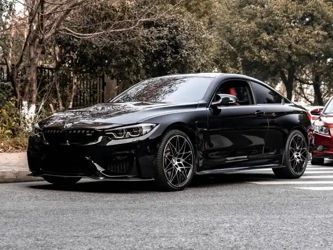 苏州2018年6月宝马m42016款m4双门轿跑车竞速限量版黑色自动档