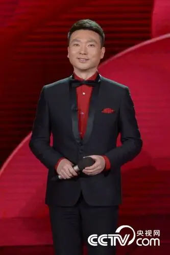 康辉_中央电视台主持人_央视网(cctv.com)