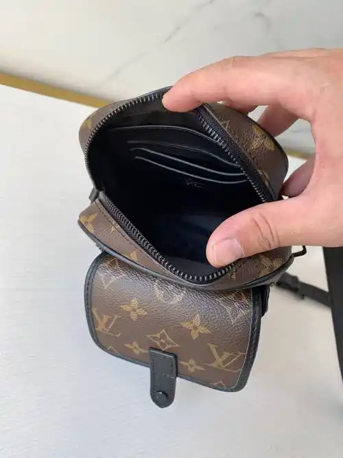 lv m69404 christopher 男士新款迷你老花相机包 - 名媛网