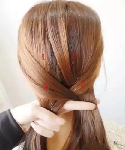 "鱼骨辫"real有这么难学吗-鱼骨辫编法-头发编法编法图解-中国结艺网