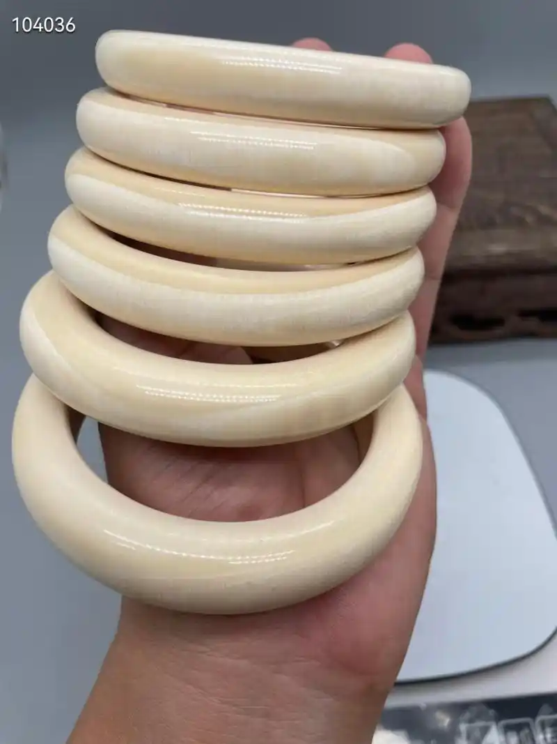 78 789696猛犸3a猛犸象牙,无任何处理.纹路清晰,品质保证.