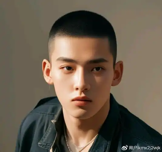 男发剪来剪去,最有型还是超短小寸头,精神利落免打理|寸头|发型|精神