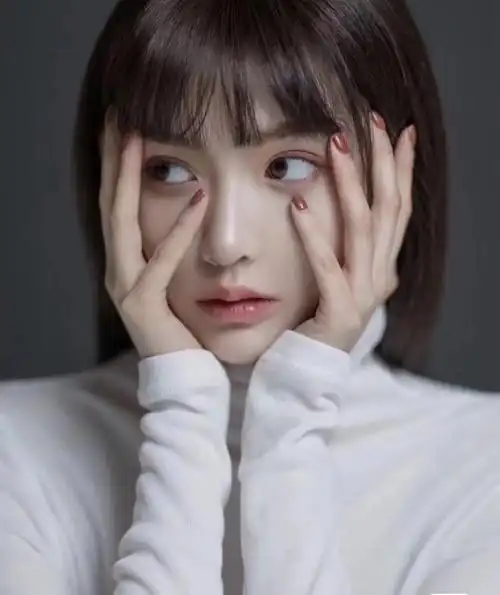 眼尾天生上扬的人 做外眼角跟下至可以给做下来吗