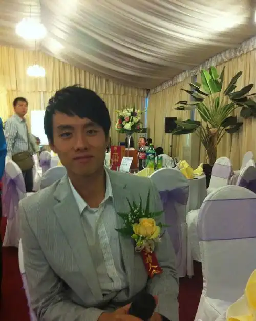 宋剑桥图片央视主持人宋剑桥图片