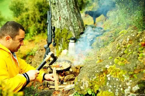 野外生存训练:激发团队潜能与个人成长的挑战之旅