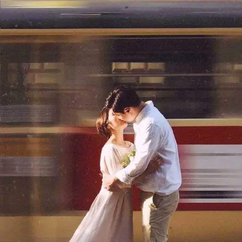 拜托拜托老天爷保佑我和我的粉丝都拥有甜甜的恋爱吧