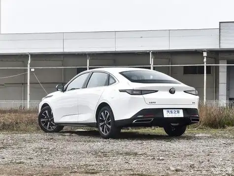 售9.39万元 长安逸动plus 高能版上市