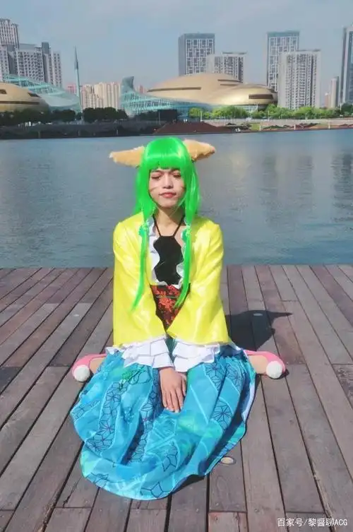 涂山容容cos:眯眯眼都是怪物,我的弱点你永远都找不到
