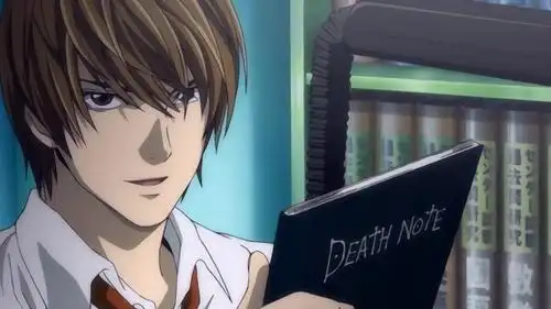 求 夜神月拿着死亡笔记的 壁纸