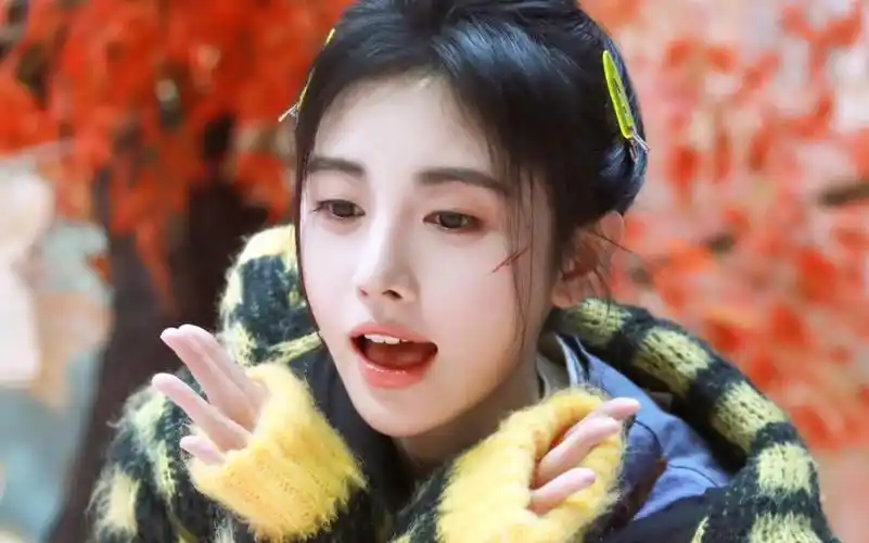 【鞠婧祎】爱与陪伴 小表情真的好可爱呀!