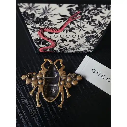 gucci 黄铜蜜蜂胸针