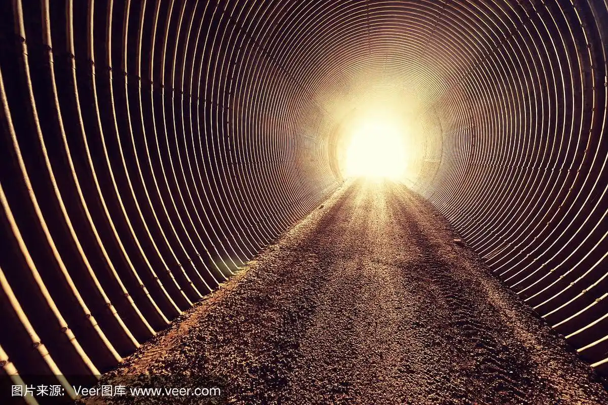 隧道的光