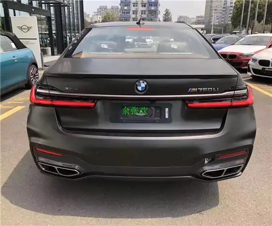 2020款宝马m760li可优雅绅士还可西装暴徒